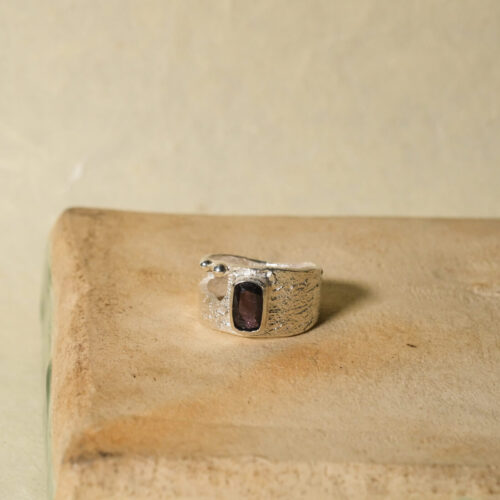 Spinel Ring