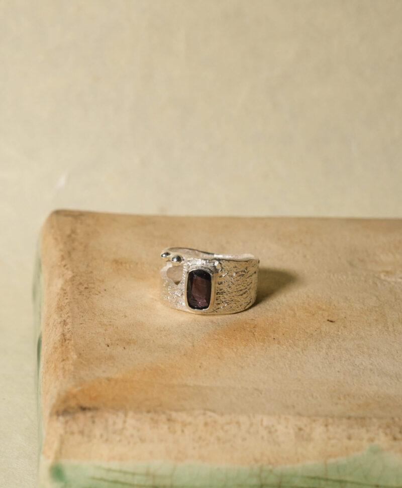 Spinel Ring