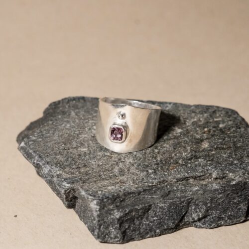 Spinel Ring